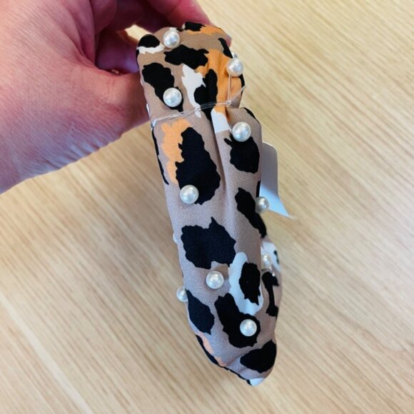 Knotted Leopard Print Headband with Pearls for Kids by Bon Voyage Accessories - Picture 5 of 6